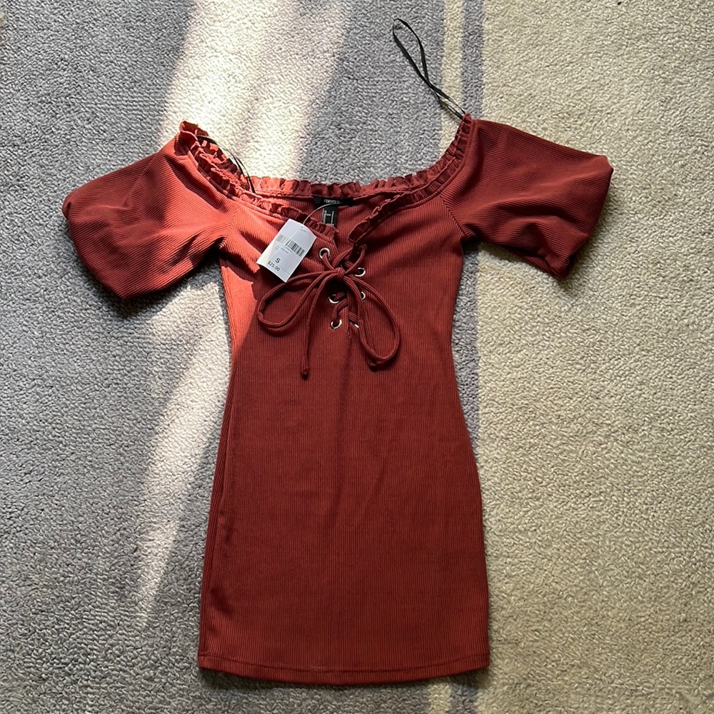 NWT - Burgundy shoulder puffer mini dress - Forever 21